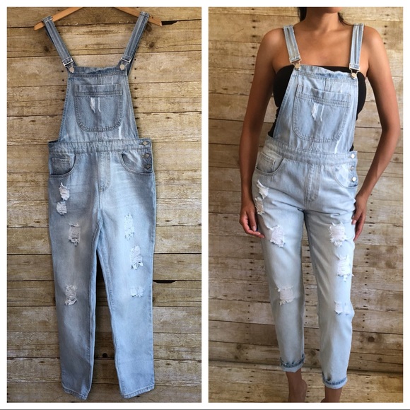 Forever 21 Denim - Forever 21 Light Wash Distressed Overalls